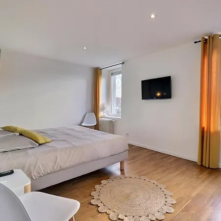 Privatunterkunft Chambre A La Ferme Torcé